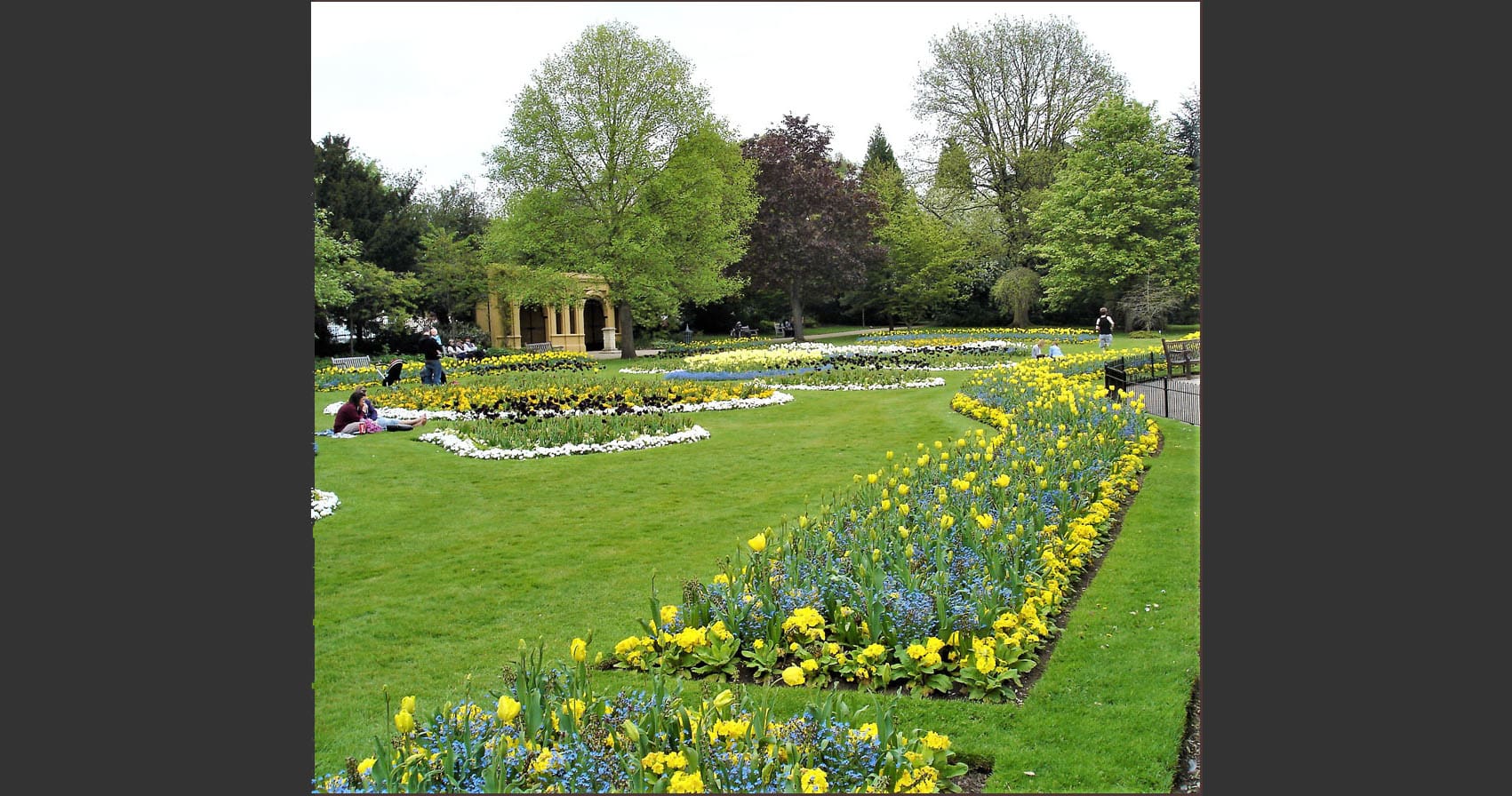 Guided Walks for Groups and Coach Parties