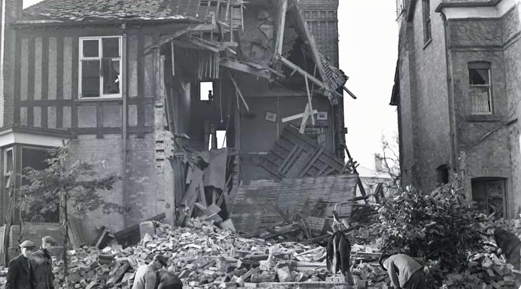 Leamington at War video